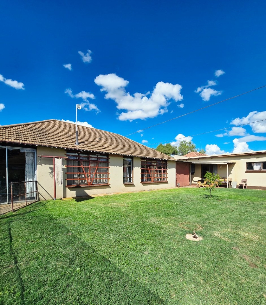 3 Bedroom Property for Sale in Stilfontein Ext 1 North West